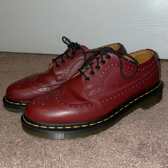 Dr. Martens Shoes - Dr. Martins 3989